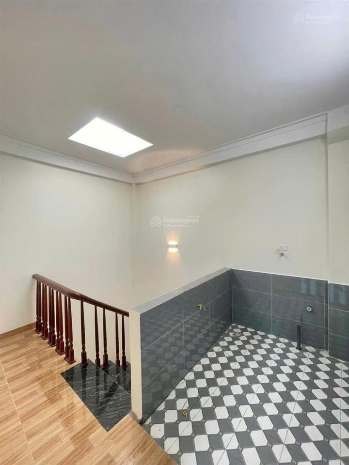 Siêu phẩm lai xá  hoài đức,nhà mới  ở ngay,dt 34m2,5 tầng,giá chỉ nhỉnh 5 tỉ.