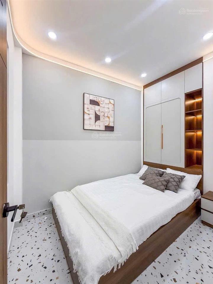Nhà lai xá  hoài đức  nhà mới  ở ngay  5 tầng  full nội thất  giá 5.8 tỷ