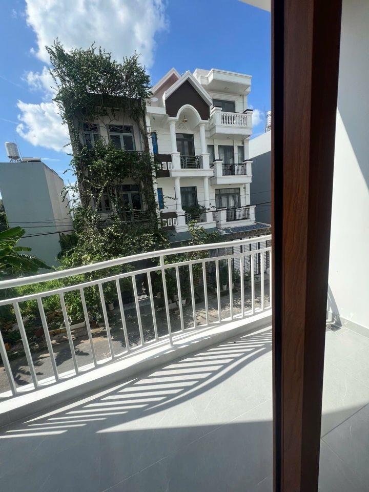 Bán Nhà phố 3 tầng KDC Nam Khang – Đường Xe Hơi 8m Ngay Nguyễn Duy Trinh, Long Trường, Quận 9