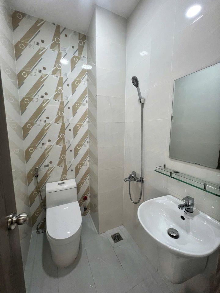 Bán Nhà phố 3 tầng KDC Nam Khang – Đường Xe Hơi 8m Ngay Nguyễn Duy Trinh, Long Trường, Quận 9