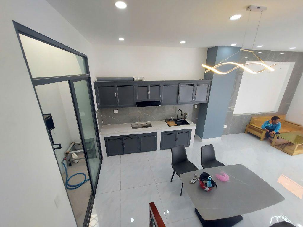 🏡 CHO THUÊ NHÀ ĐẸP - HẺM XE HƠI – 62M² – 3 TẦNG – HOÀNG HỮU NAM, QUẬN 9