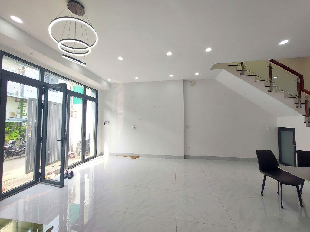 🏡 CHO THUÊ NHÀ ĐẸP - HẺM XE HƠI – 62M² – 3 TẦNG – HOÀNG HỮU NAM, QUẬN 9