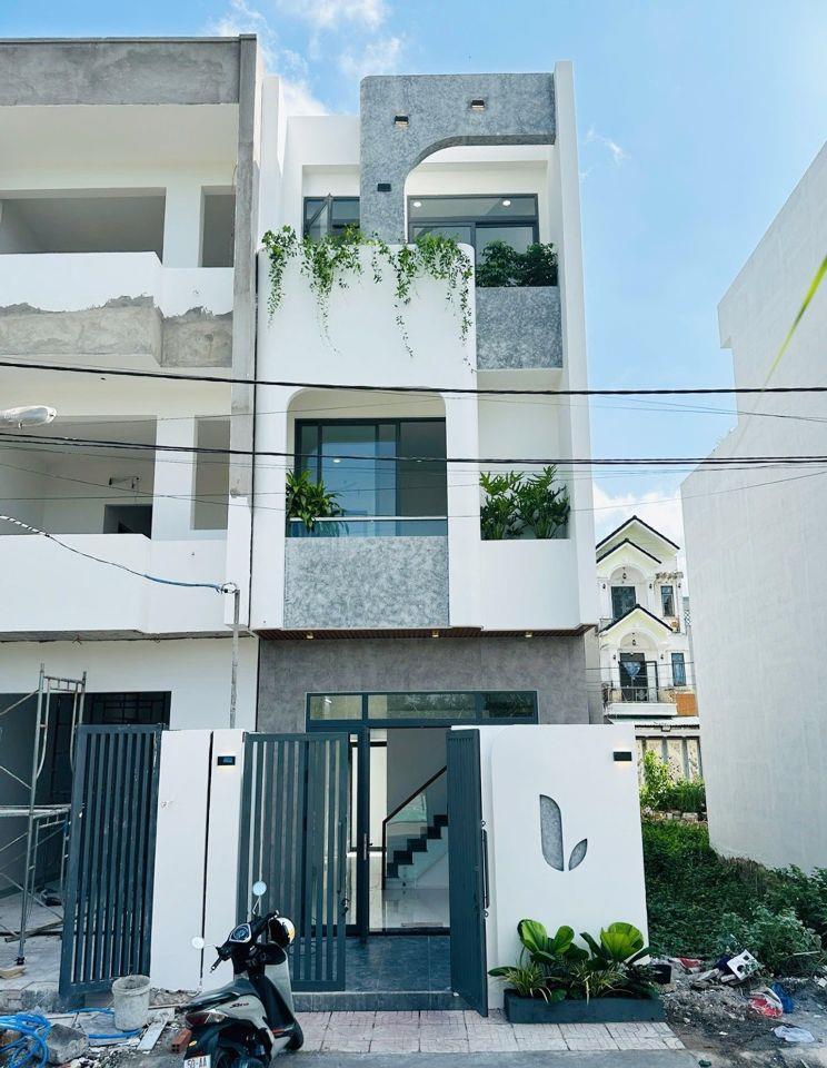 🏡 BÁN NHÀ ĐẸP 3 TẦNG – ĐƯỜNG XE HƠI 9M – GẦN PHIM TRƯỜNG LONG THUẬN