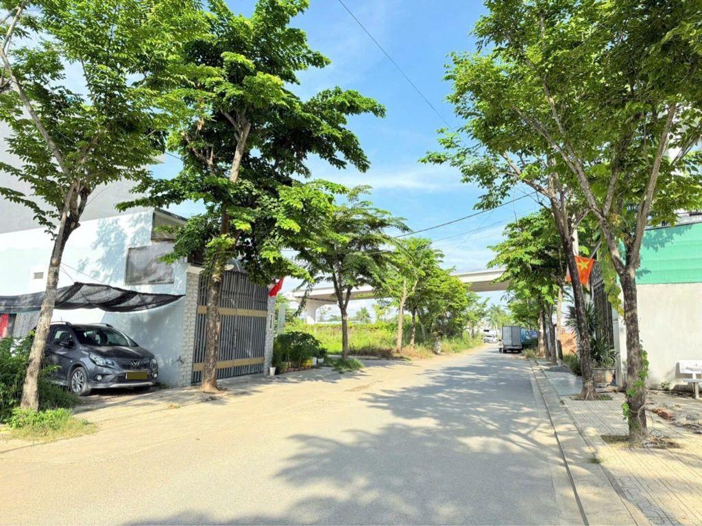 🏡 BÁN NHÀ ĐẸP – ĐƯỜNG XE HƠI 10M – SÁT MẶT TIỀN NGUYỄN XIỂN - CÁCH VINHOMES GRAND PARK CHỈ 1KM