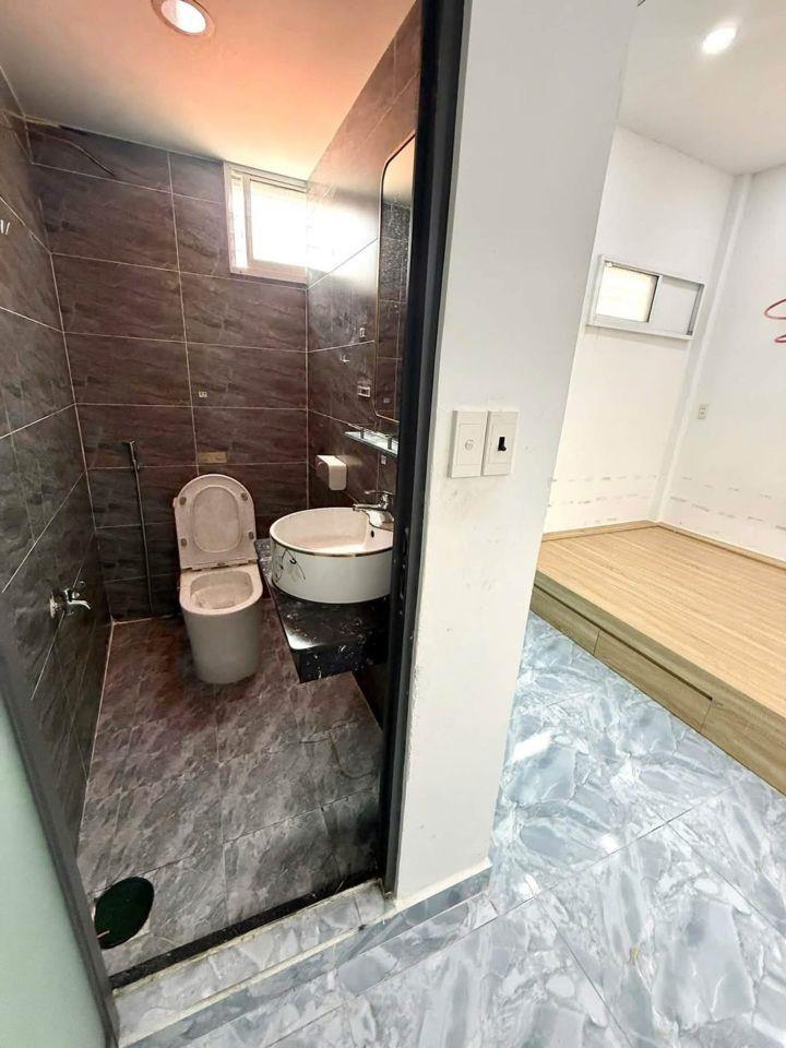 🏡 BÁN NHÀ ĐẸP 2 TẦNG ĐƯỜNG BÌNH ĐÔNG, QUẬN 8 – HẺM XE HƠI ĐỖ CỬA