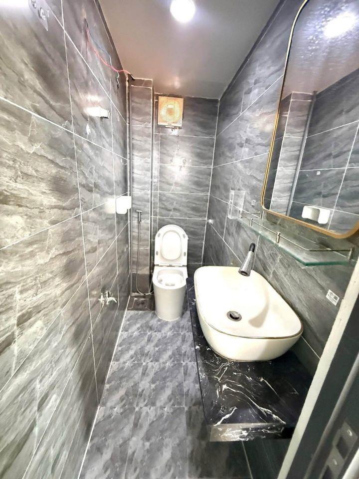 🏡 BÁN NHÀ ĐẸP 2 TẦNG ĐƯỜNG BÌNH ĐÔNG, QUẬN 8 – HẺM XE HƠI ĐỖ CỬA