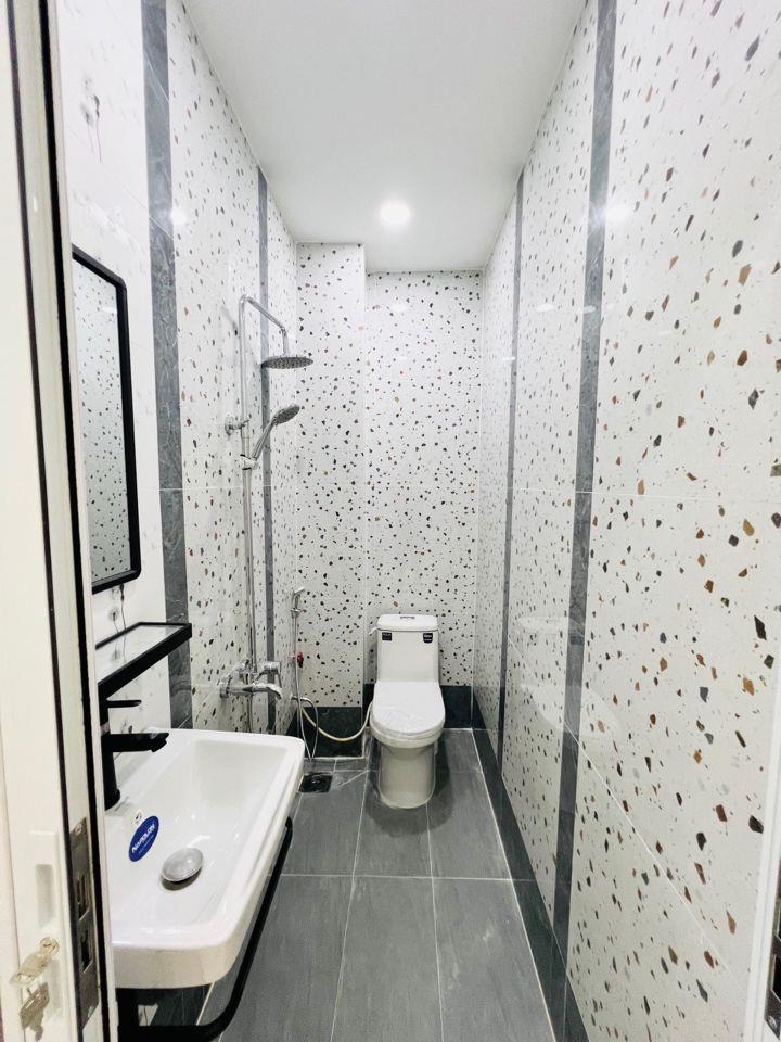 🔥 BÁN NHÀ MỚI ĐẸP 3 TẦNG ĐƯỜNG BÌNH ĐÔNG – 86M² – 7 PHÒNG NGỦ