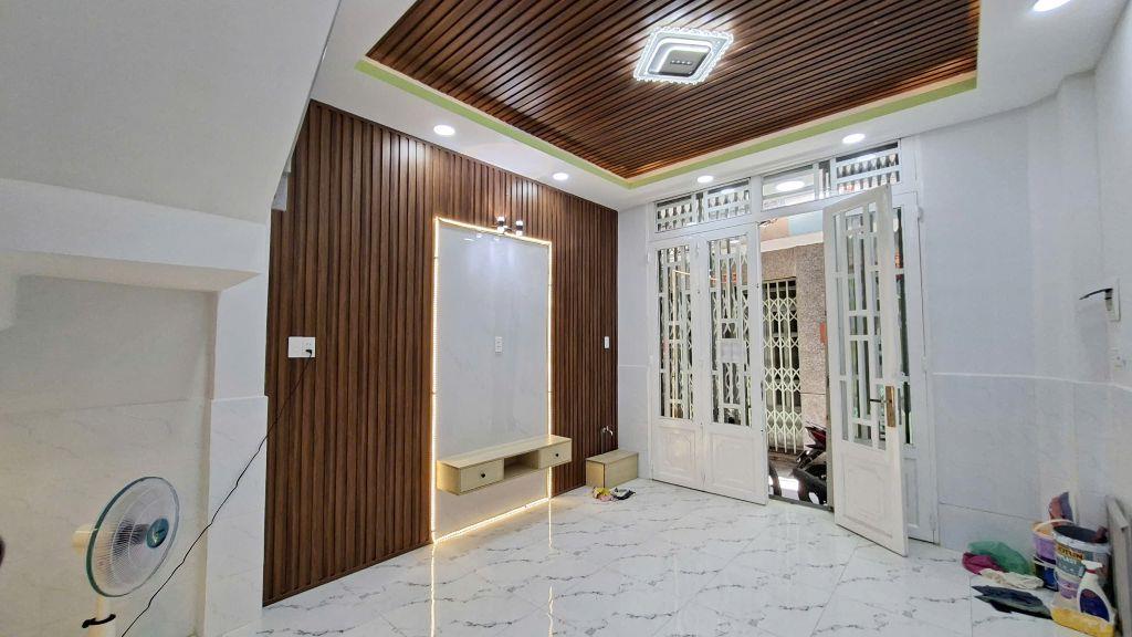 🔥 BÁN NHÀ CĂN GÓC 3 TẦNG KIÊN CỐ – 4 PHÒNG NGỦ – KHÔNG LỘ GIỚI – LÊ THÀNH PHƯƠNG, (QUẬN 8 CŨ) 🔥