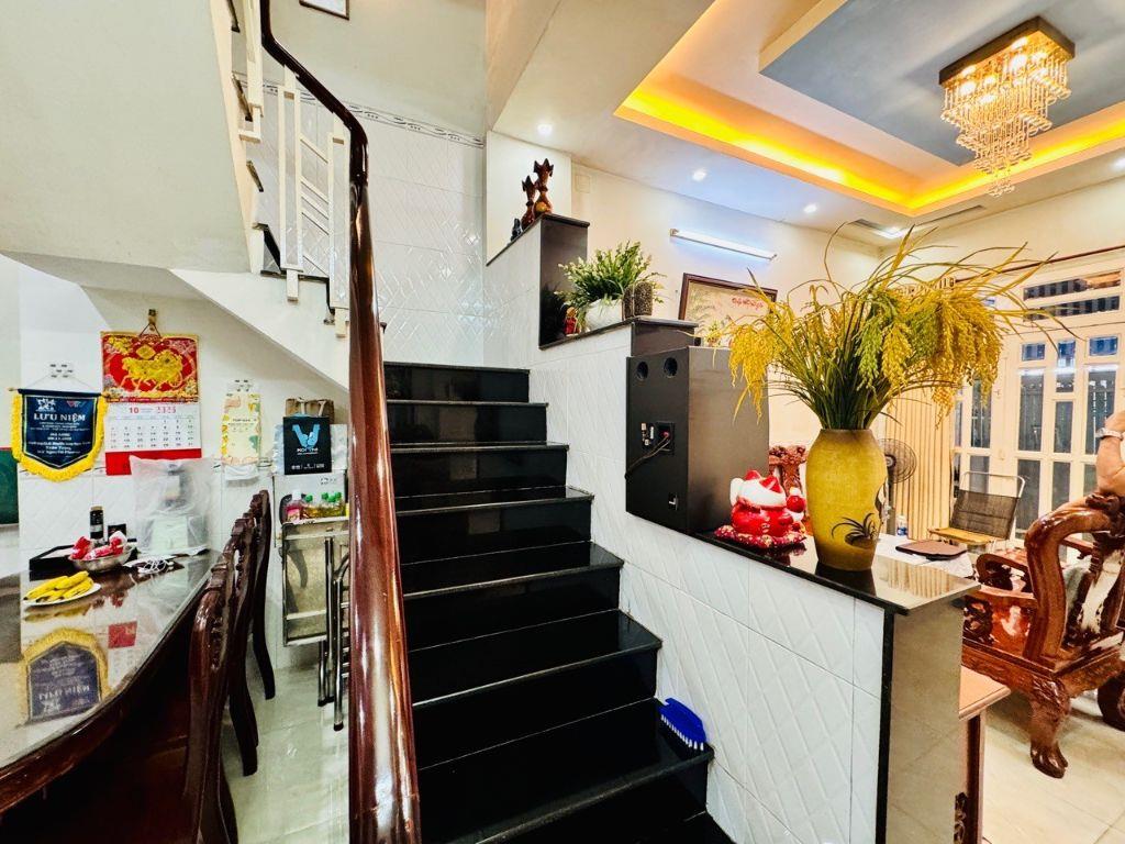 🏡 BÁN NHÀ ĐẸP 2 TẦNG – CÁCH MẶT TIỀN PHẠM HÙNG CHỈ 100M – KẾ CẦU CHÁNH HƯNG