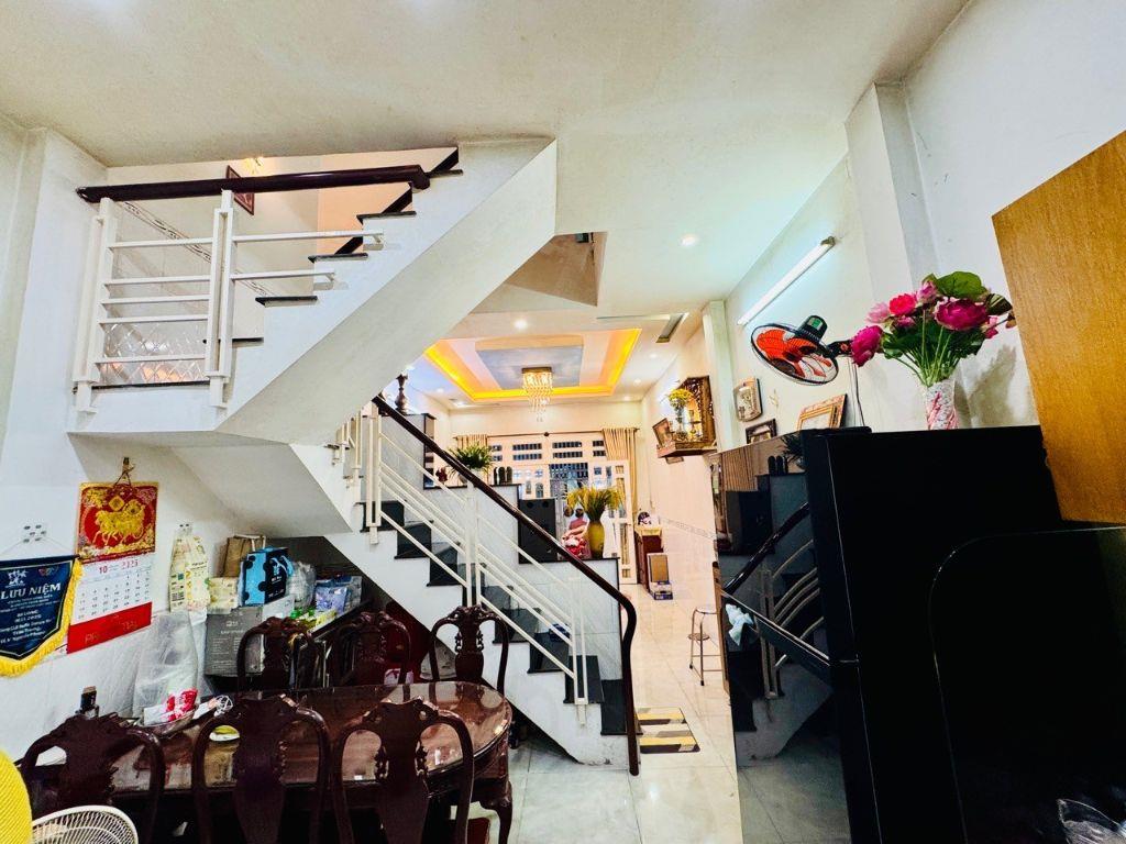 🏡 BÁN NHÀ ĐẸP 2 TẦNG – CÁCH MẶT TIỀN PHẠM HÙNG CHỈ 100M – KẾ CẦU CHÁNH HƯNG