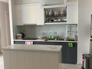 Cho thuê căn hộ 2pn vinhomes golden river  tầng cao, full nội thất