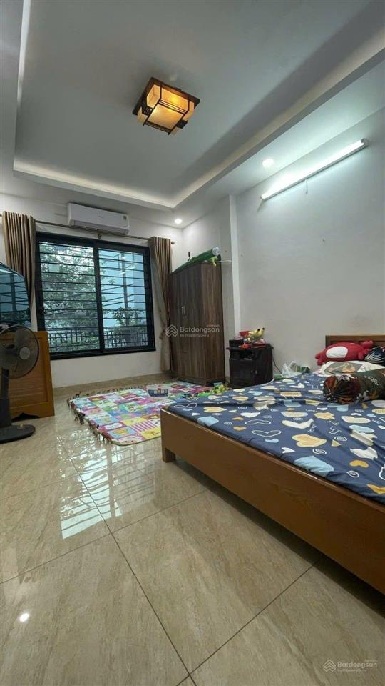 Ngôi nhà 5 tầng dân xây trung tâm phố bồ đề, hồng tiến long biên  gara ô tô, giá đầu tư tốt