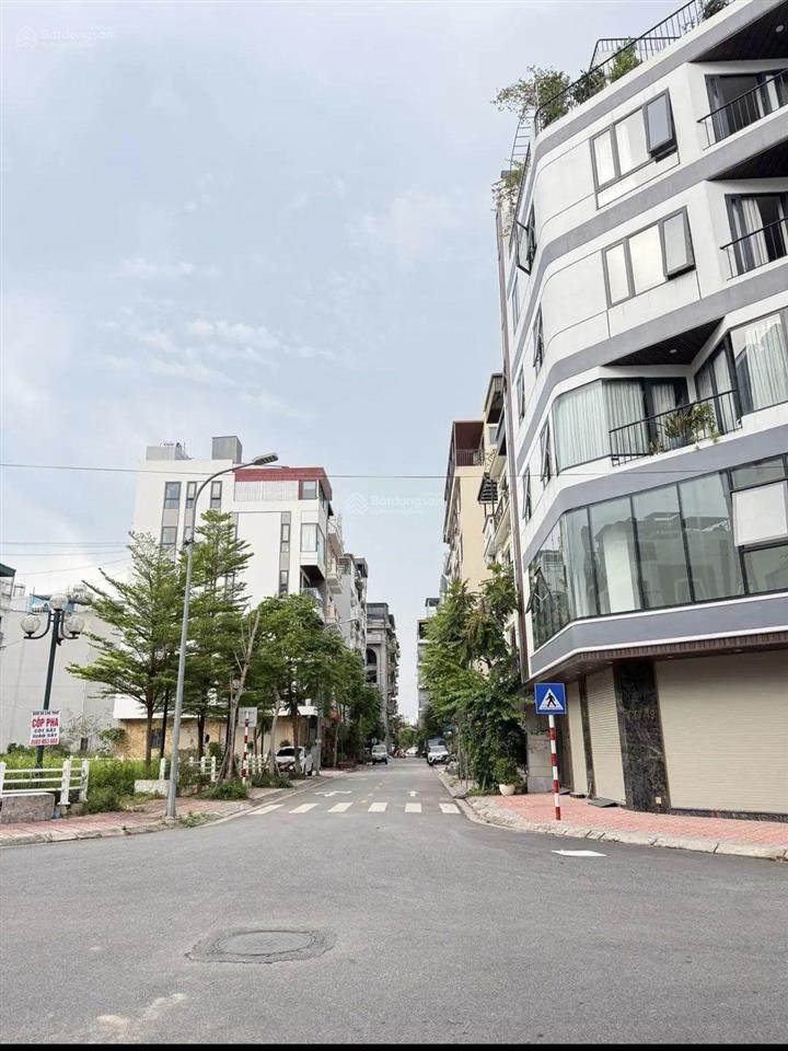  bán đất tđc ngọc thụy 50m2 ô tô dừng đỗ ngày đêm, bao quanh là công viên, hồ diều hòa  16.5 tỷ