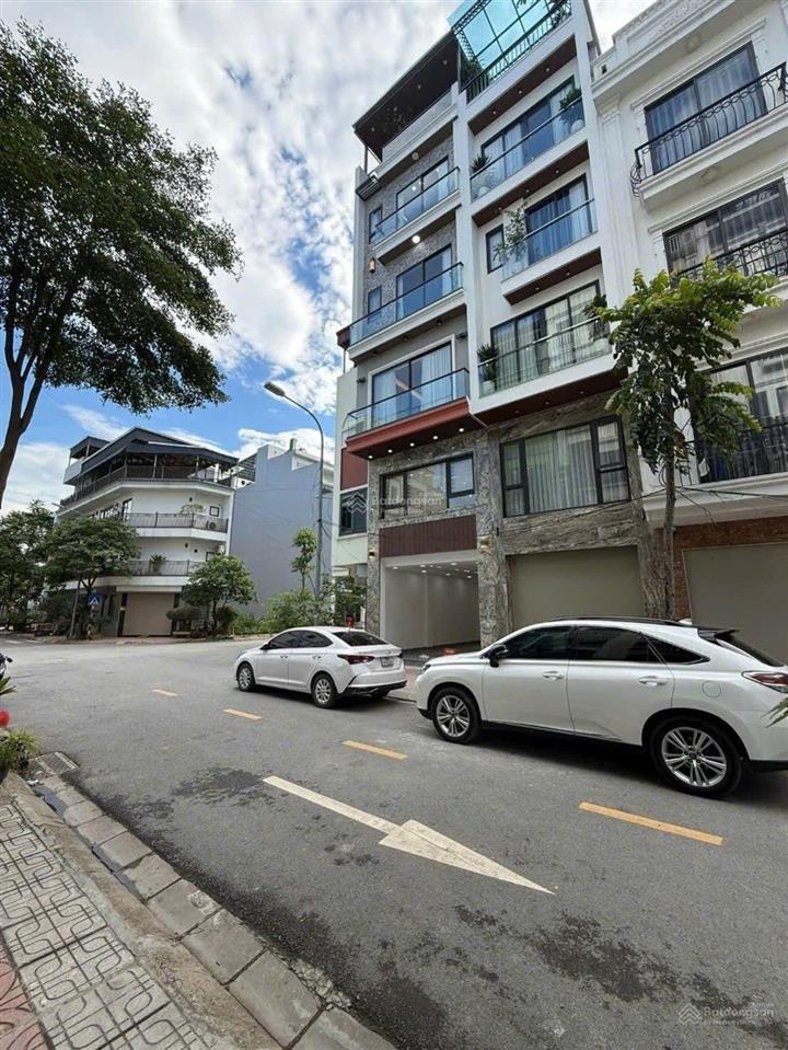  bán đất tđc ngọc thụy 50m2 ô tô dừng đỗ ngày đêm, bao quanh là công viên, hồ diều hòa  16.5 tỷ