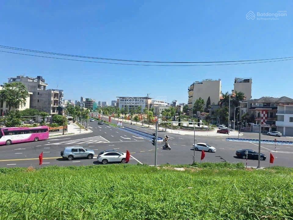 Bán đất hồng tiến ngọc thụy, lb  lô góc kinh doanh đắc địa  ô tô tránh 95m²  18 tỷ