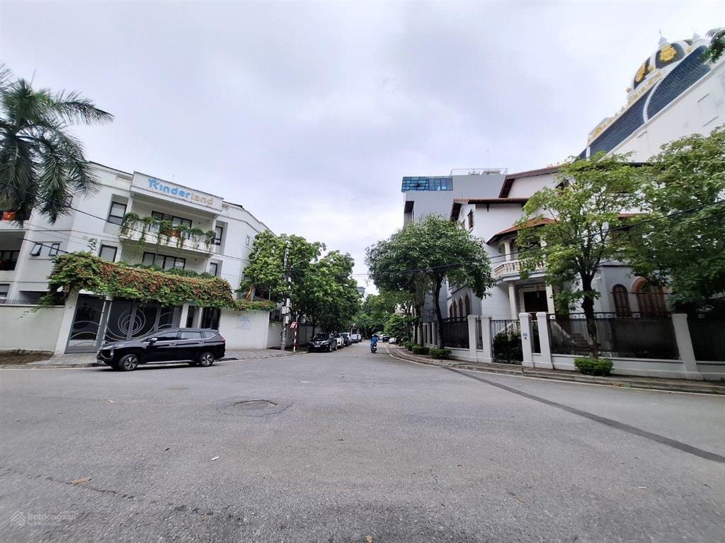 Bán nhanh mảnh đất lâm hạ  lb, phân lô vỉa hè, hạ tầng đột phá tiềm năng tăng giá dt 88m2 30 ty