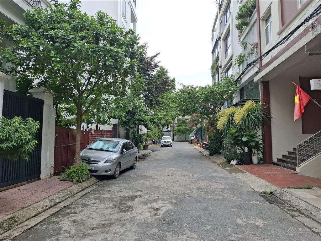Bán nhanh mảnh đất lâm hạ  lb, phân lô vỉa hè, hạ tầng đột phá tiềm năng tăng giá dt 88m2 30 ty