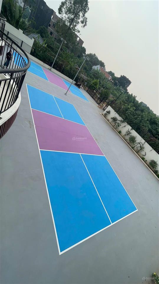 Cho thuê biệt thự sân vườn tại ngọc thụy  2.000m2  50tr/tháng