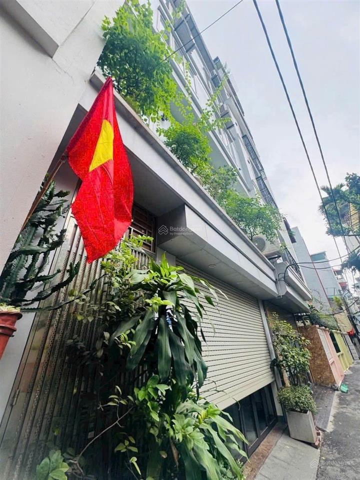 Hiếm có khó tìm  nhà dân xây 5 tầng sát hồ điều hòa bồ đề, long biên  ngõ thông ô tô  13.2 tỷ