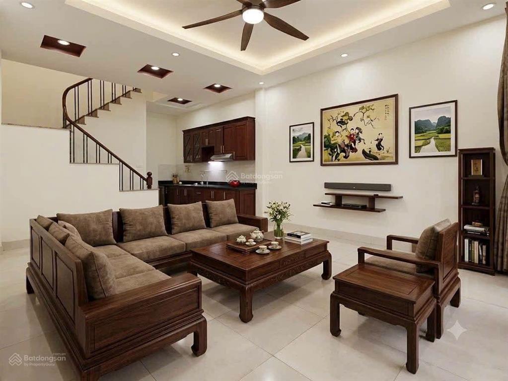 Hiếm có khó tìm  nhà dân xây 5 tầng sát hồ điều hòa bồ đề, long biên  ngõ thông ô tô  13.2 tỷ