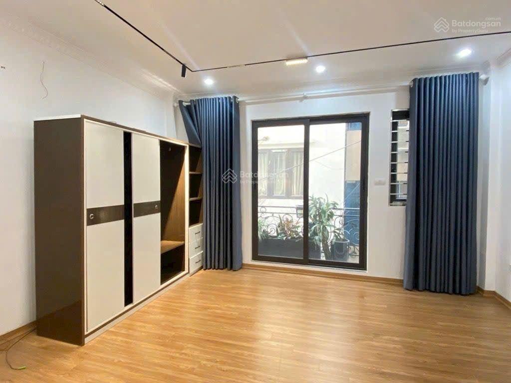 Bán nhà 5 tầng ô tô đỗ cửa phố nguyễn lam  long biên  7,45 tỷ ngay sát vinhomes riverside