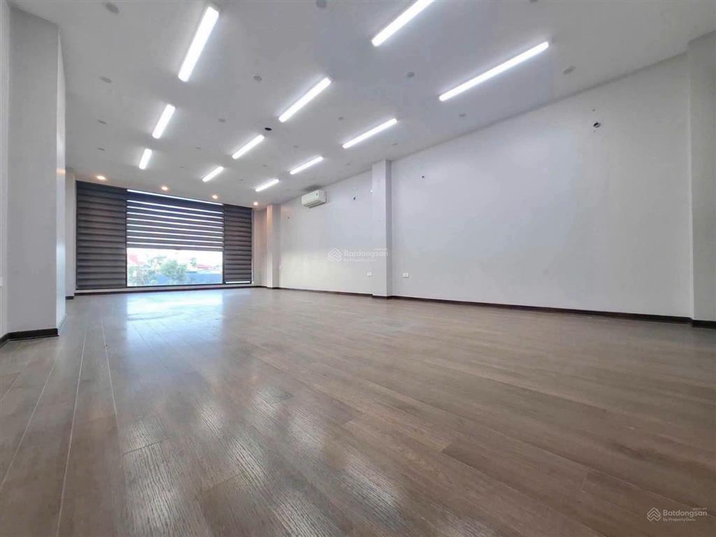 Cho thuê tòa nhà kinh doanh văn phòng 7 tầng thang máy, nguyễn sơn 100m2  có hầm để xe  55tr/th