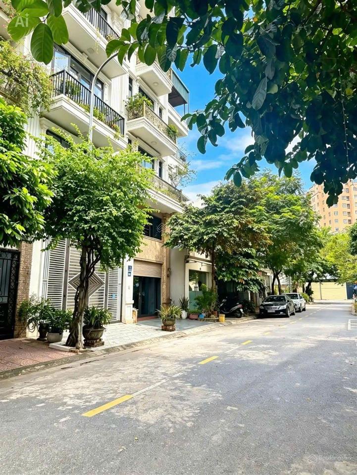 Bán nhà lk khu việt hưng view vườn hoa vỉa hè kinh doanh  trung tâm dạy học  dòng tiền 500tr/năm