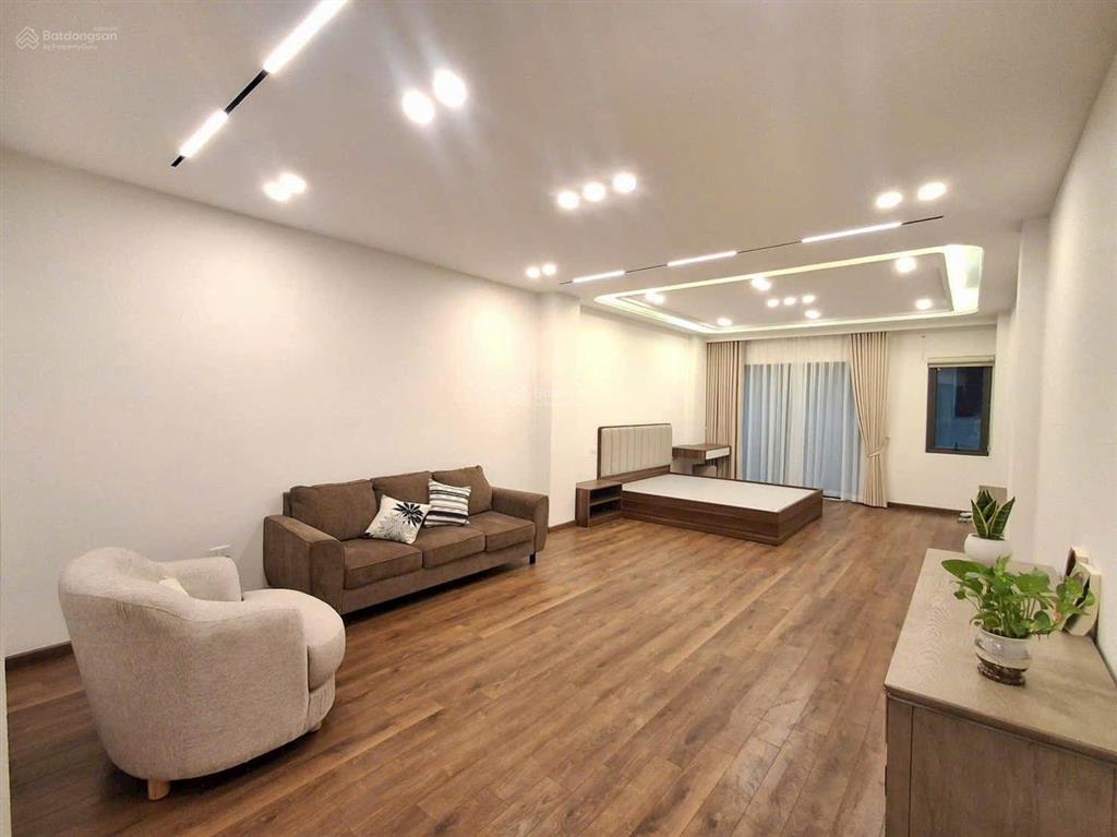 Giá đầu tư  bán gấp nhà nguyễn sơn 78.5m2 x 6 tầng  thang máy  gara 2 ô tô  lô góc 2 thoáng