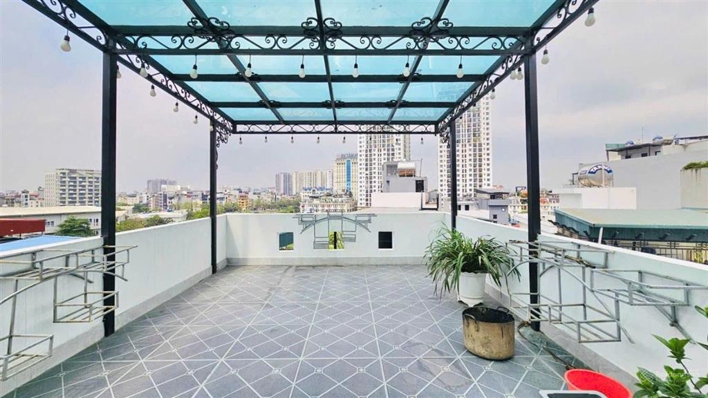 Bán nhà 7 tầng thang máy  bồ đề, lb  11 pn khép kín vừa ở vừa kd  ngay cổng trường wellspring