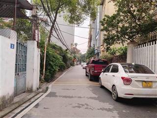 Cho thuê nhà ngọc thụy, long biên ở & làm văn phòng  dt 65m2 x 4 tầng  ô tô dừng đỗ ngày đêm