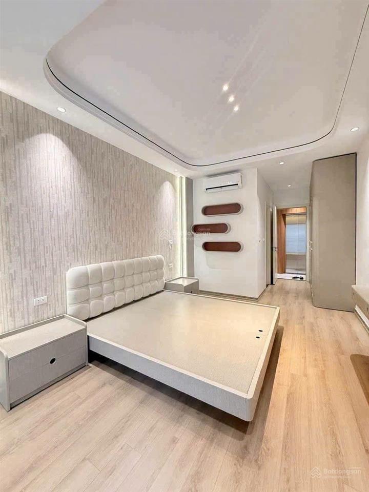 Cho thuê nhà bồ đề, lb ô tô đỗ cửa, dt 45m2  6 tầng  thang máy, full nội thất mới đẹp như ảnh