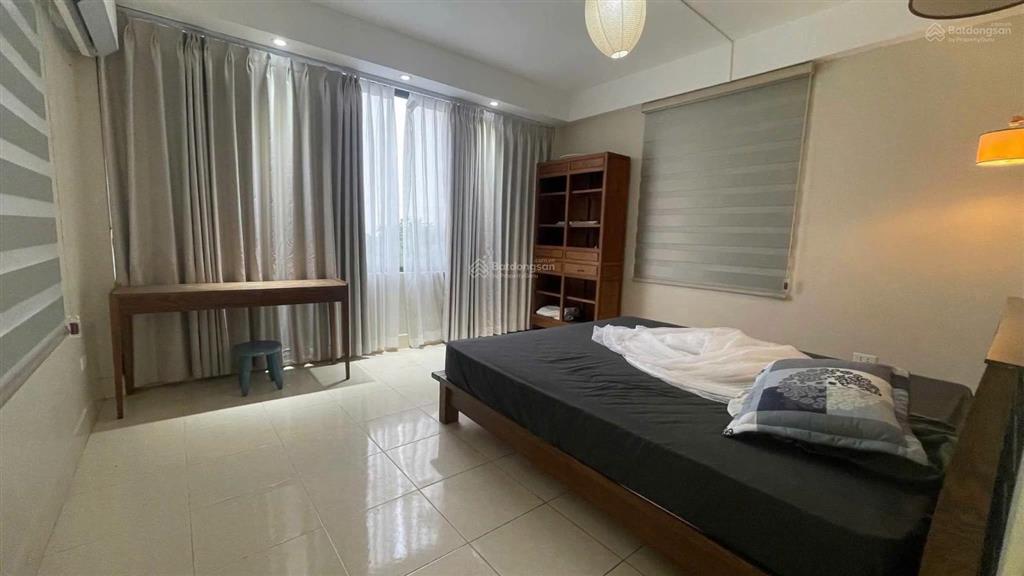 Cho thuê biệt thự sân vườn tại ngọc thụy  lb, dt 1800m2  46tr  làm khu nghỉ dưỡng  sống khỏe