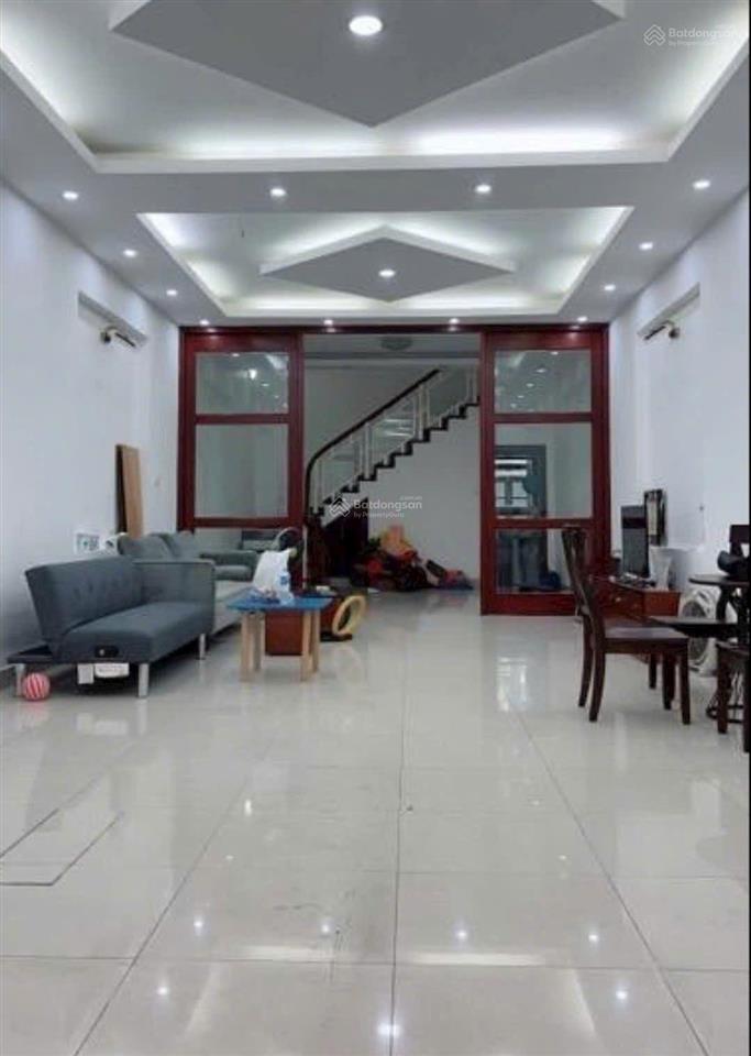 Bán nhà đẹp bồ đề, long biên 45m2 x 5 tầng, ô tô thông, mt 4.5m, hướng đông nam