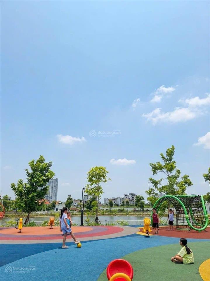 Bán lô đất tại khu tđc ngọc thụy, bồ đề, lb, đường 2 ô tô dừng đỗ  50m2  mt 5m  13.6 tỷ