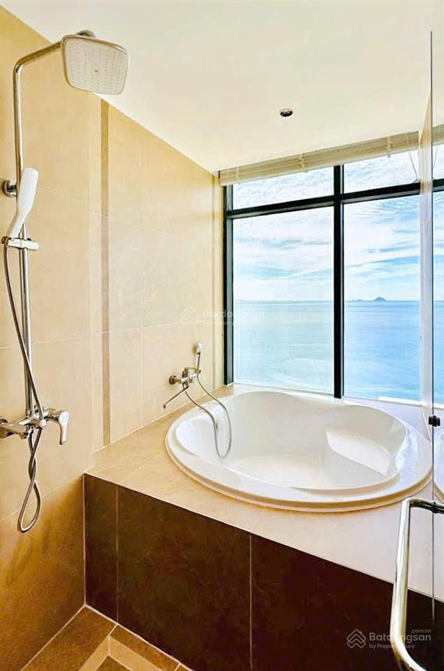 Kiều trinh  hàng hiếm  căn hộ 3pn view biển đông nam  oc3 mường thanh viễn triều