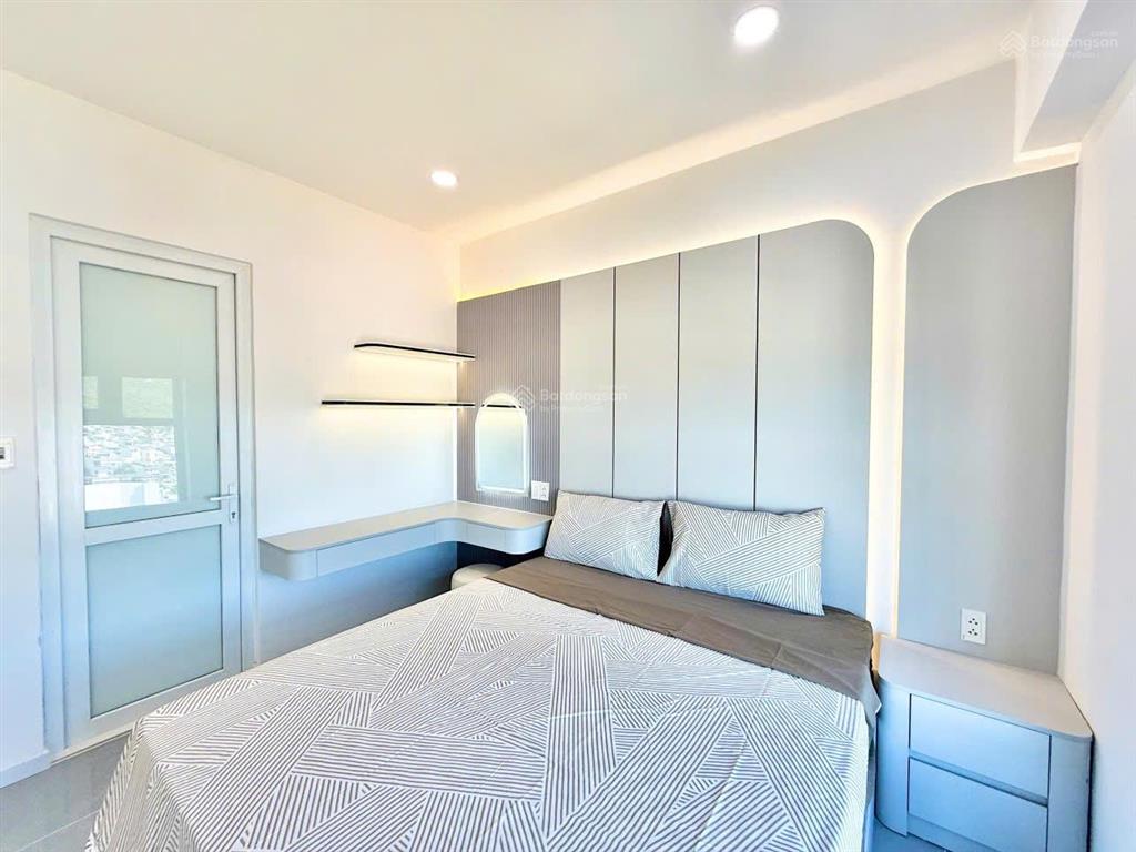 Kiều trinh  chủ gửi bán căn góc 3 ngủ mường thanh viễn triều nội thất mới 100%