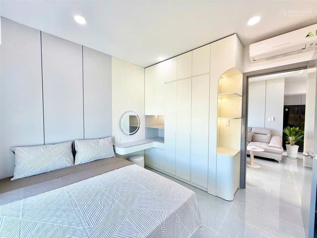 Kiều trinh  chủ gửi bán căn góc 3 ngủ mường thanh viễn triều nội thất mới 100%