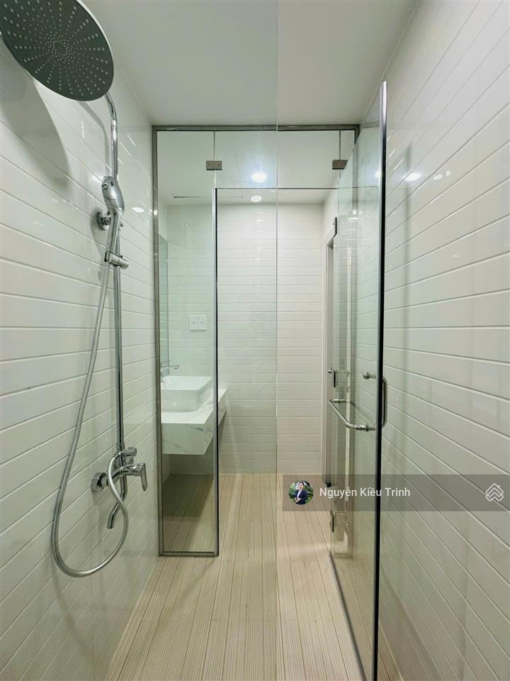 Đặc biệt  căn góc view biển đẹp xuất sắc, 45m2, nội thất đẹp, cho thuê 20tr/th