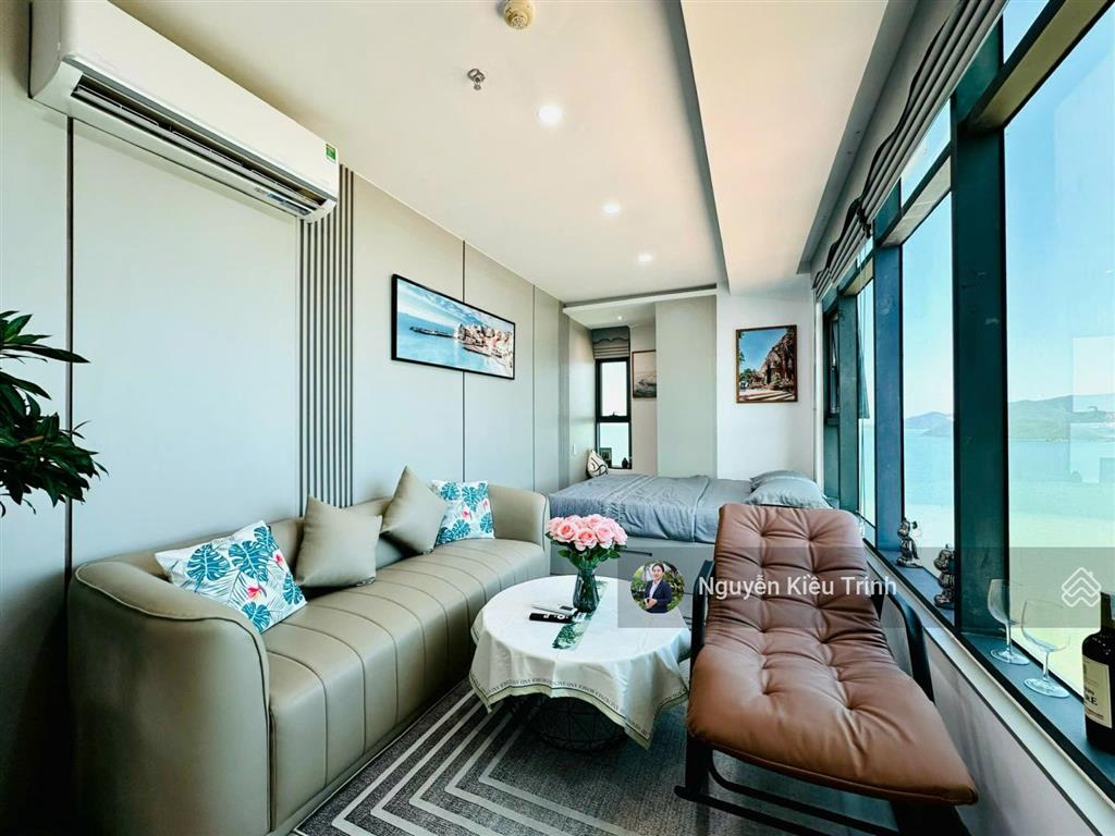 Đặc biệt  căn góc view biển đẹp xuất sắc, 45m2, nội thất đẹp, cho thuê 20tr/th