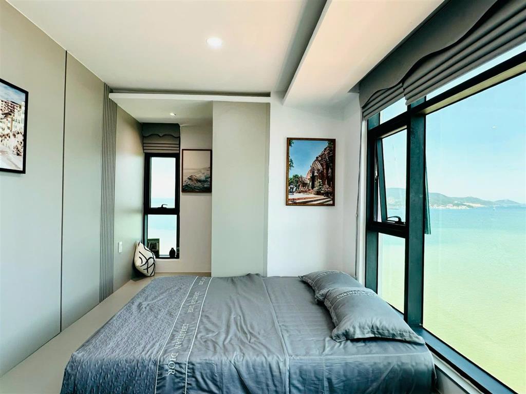 Đặc biệt  căn góc view biển đẹp xuất sắc, 45m2, nội thất đẹp, cho thuê 20tr/th