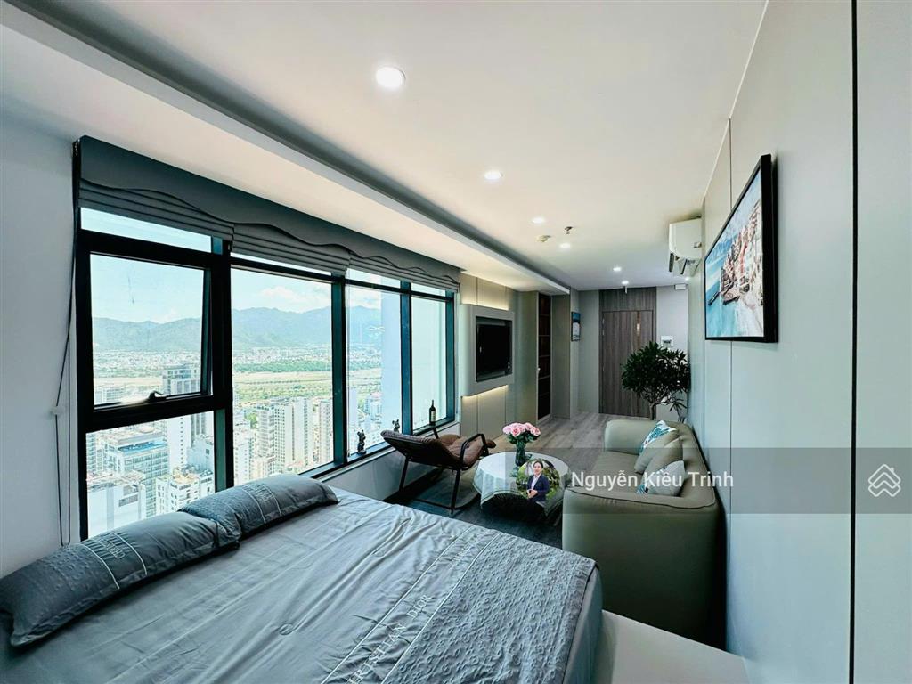 Đặc biệt  căn góc view biển đẹp xuất sắc, 45m2, nội thất đẹp, cho thuê 20tr/th
