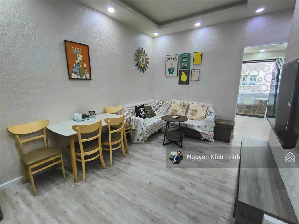 Kiều trinh  bán căn hộ mtvt nội thất đẹp giá tốt căn 16 tầng 12a tòa oc2a, hướng đn mát mẻ