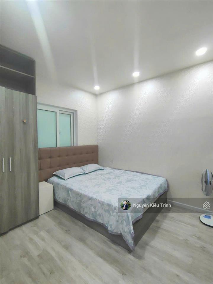 Kiều trinh  bán căn hộ mtvt nội thất đẹp giá tốt căn 16 tầng 12a tòa oc2a, hướng đn mát mẻ