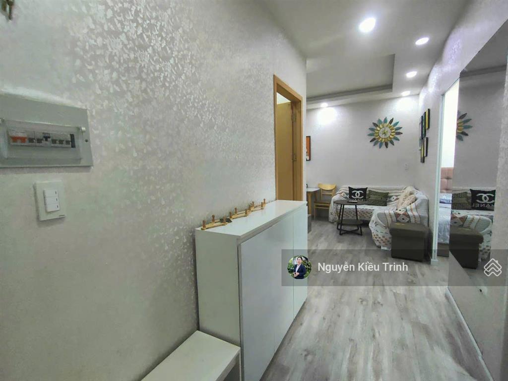 Kiều trinh  bán căn hộ mtvt nội thất đẹp giá tốt căn 16 tầng 12a tòa oc2a, hướng đn mát mẻ