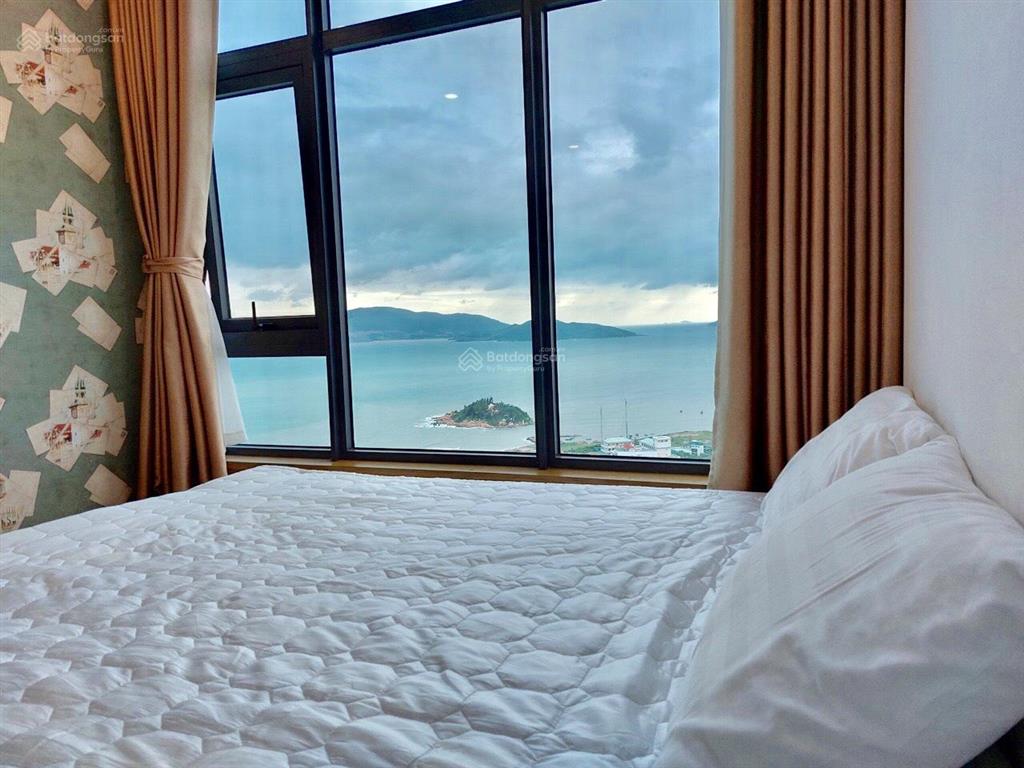 Kiều trinh  bán căn 20 tầng cao 39 toà oc2b giá 3,4 tỷ, view đông nam, rẻ hơn thị trường 300tr