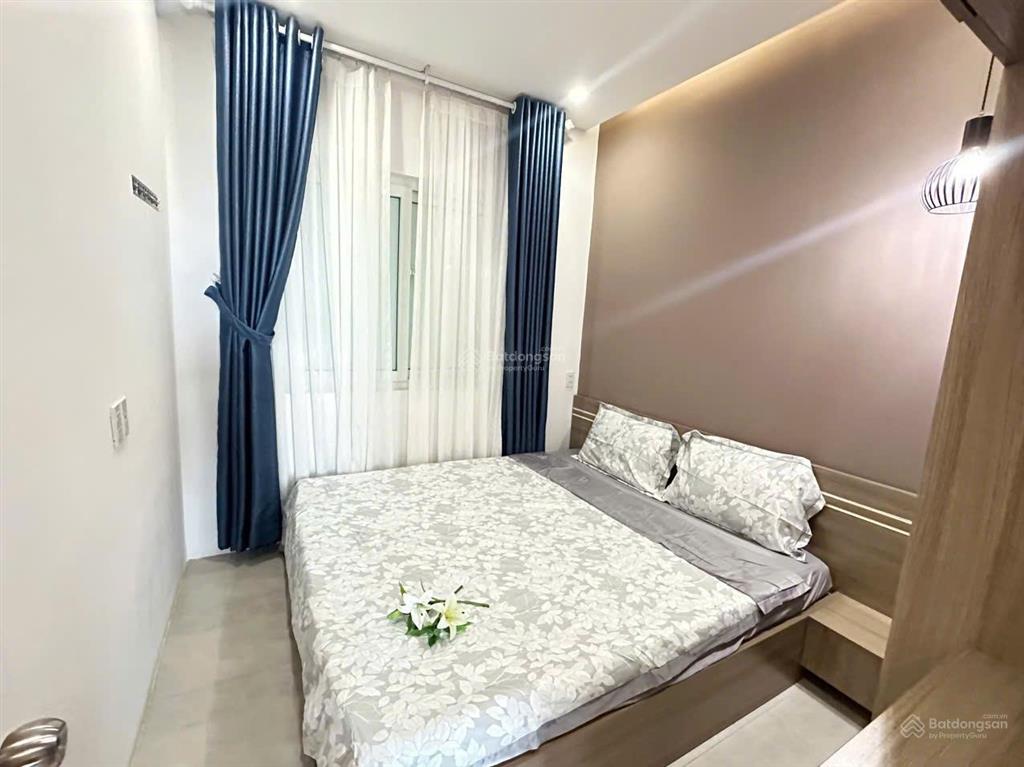 Kiều trinh  chủ cần bán nhanh căn 2306 toà oc2a, nội thất mới, view biển, 2.85 tỷ bao hết