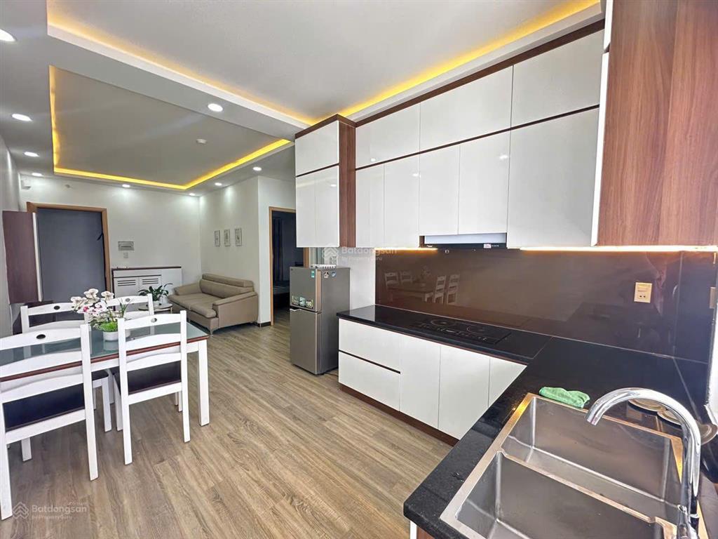 Kiều trinh  chủ cần bán nhanh căn 2306 toà oc2a, nội thất mới, view biển, 2.85 tỷ bao hết