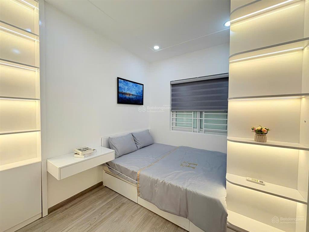 Kiều trinh  căn hộ view biển nội thất mới toà oc2a giá 3.250 tỷ, view thoáng, nội thất mới ở ngay