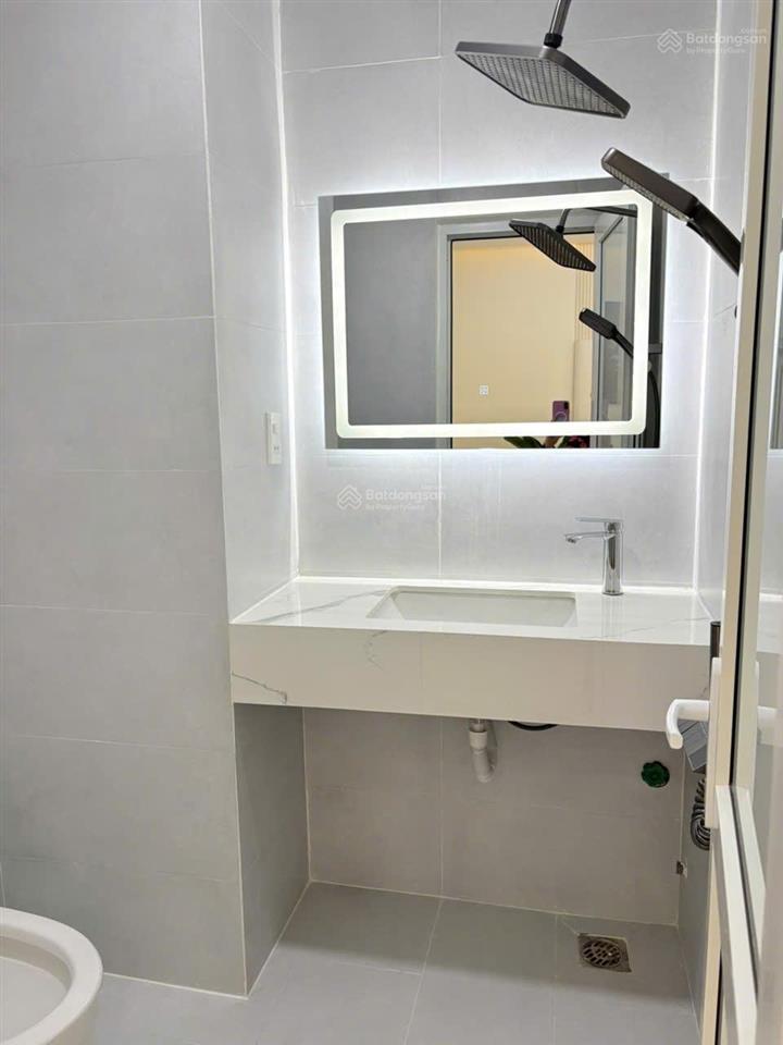 Kiều trinh  căn hộ view biển nội thất mới toà oc2a giá 3.250 tỷ, view thoáng, nội thất mới ở ngay