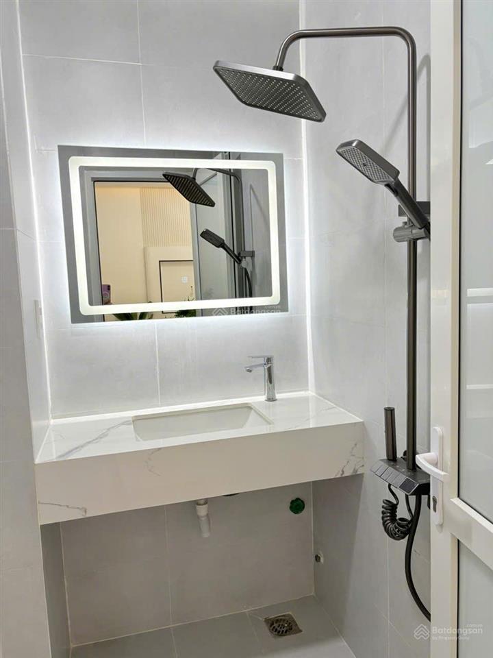 Kiều trinh  căn hộ view biển nội thất mới toà oc2a giá 3.250 tỷ, view thoáng, nội thất mới ở ngay